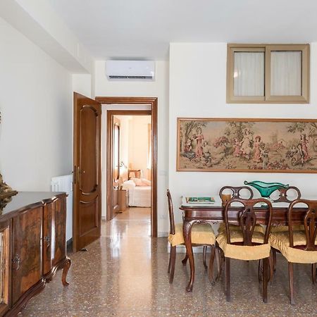 Hortis Apartment, 5 persone, 2 camere, balcone, Metro C e tram per il centro Roma Esterno foto